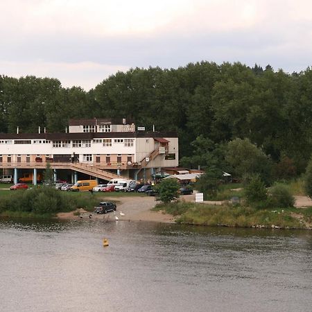 Hostel Boathouse Prag Exteriör bild