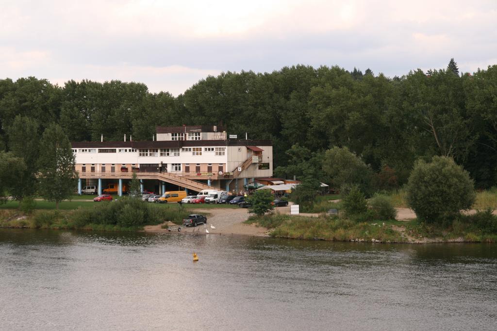 Hostel Boathouse Prag Exteriör bild